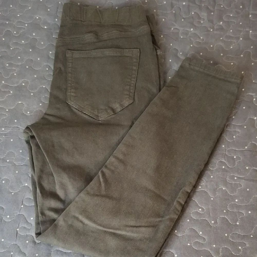 Lands' End Pull on jeans size 4